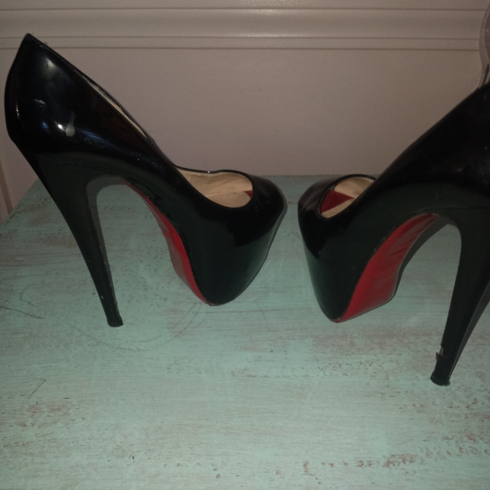 CHRISTIAN LOUBOUTIN Highness heels